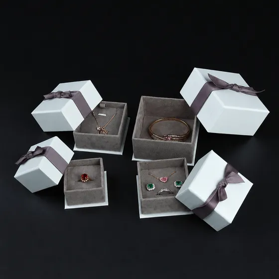Rigid jewelry and gift boxes